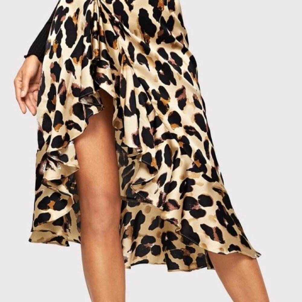 Leopard print satin ruffle wrapâ midi skirt size medium